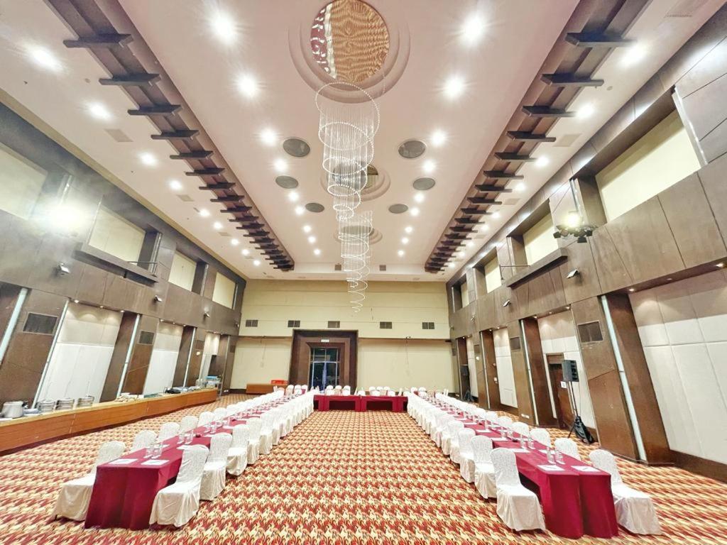 The Avenue M Otel Johor Bahru Dış mekan fotoğraf